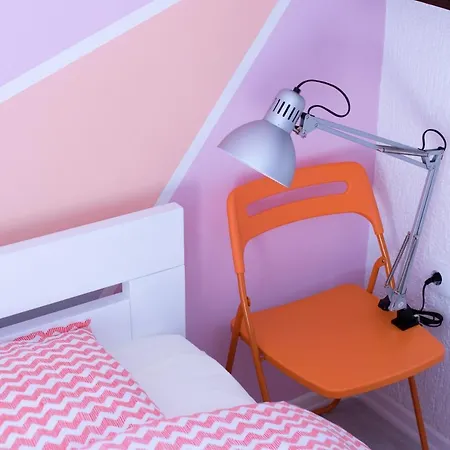 Apartment Chic In The Downtown - The Location